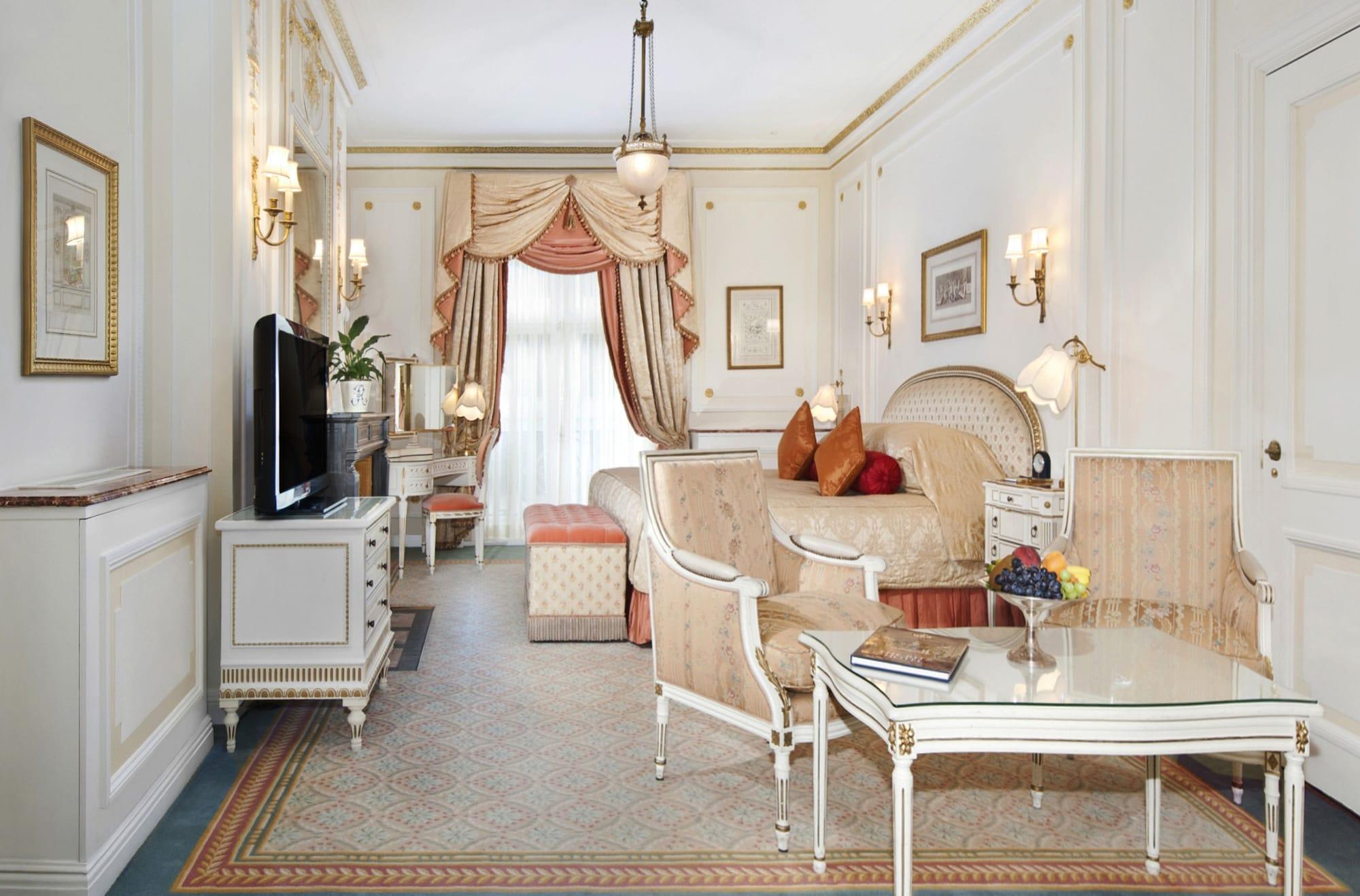 The Ritz London Hotel Exterior photo